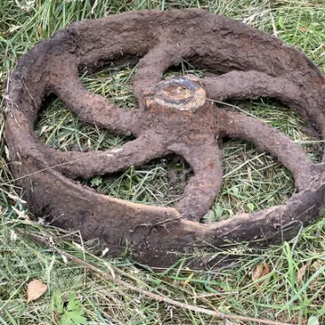 DAC5722B-E06C-4E55-BB33-9C602740BDAF