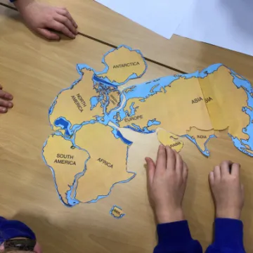 6BCFEE45-4552-4546-964E-DD090333018E