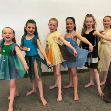 Deva Dance Festival 8F4742A0-63FB-4FEF-9F37-3D95570ED414[348549]