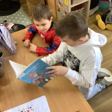 48C0FAD2-1537-4229-96BC-11F12559B70B