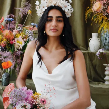 meadow-headpiece-white-model-2_600x