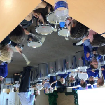 BFB60E00-BCF6-4AB4-8736-A9BED708D215