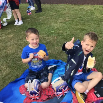 32DFB5CB-7007-47E7-A51A-49A4A08C82AB