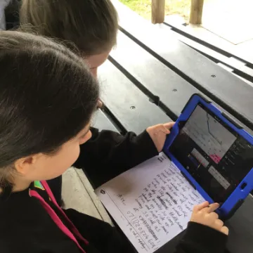 F6F49CF1-4420-4E28-BDE7-1700F4111214