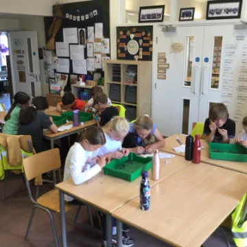 E92BCDAD-6006-4123-85A4-B413A654281C