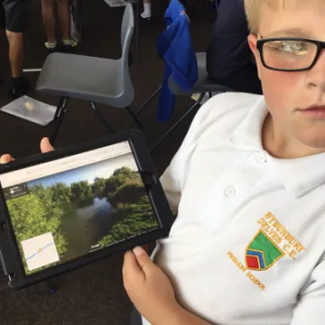 5B511306-CC53-4125-AD58-64AD248045C7