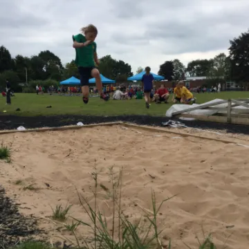 Long jump (2)