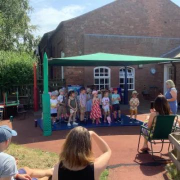 89552E9B-2B16-4B95-B23B-7ACCB7FCD503