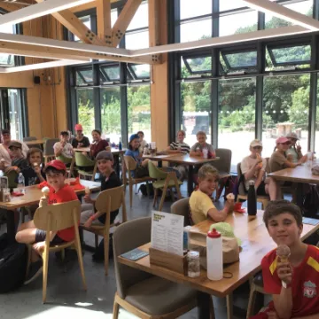 EBEF3AF8-2BDD-46C1-8D17-445108674935