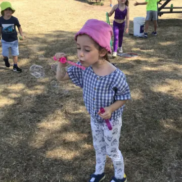 216968D9-641D-4569-AFC2-4A58CA2F2DF9