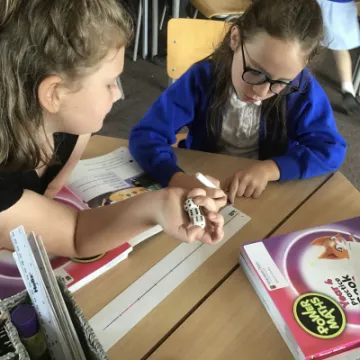 E9C06AAC-BE2E-4F70-9B27-6BE0EAEF05E9