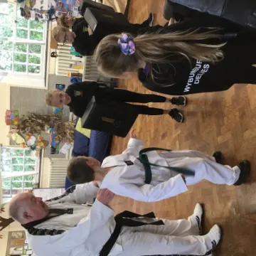 B8C9DB69-41B8-43F8-A927-AC84F66C677F