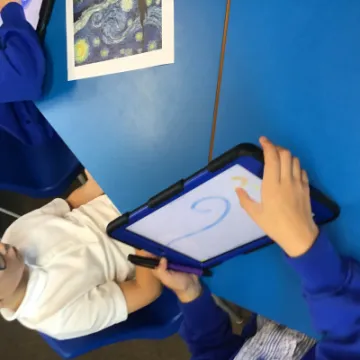 F9A833A6-AEDC-48BB-B10C-469883556BE7