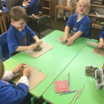 460FE164-6244-43B7-BDD4-63F1B8A13444