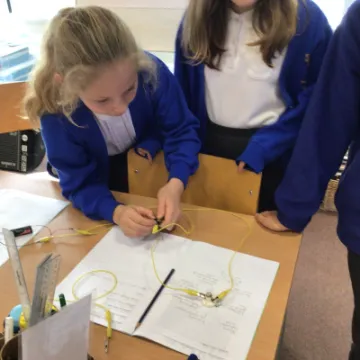 8ED53BAB-A7BA-46FA-B322-3204C6CC6118