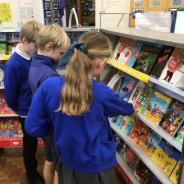 E6E40E33-7202-4317-95B8-613211C7230C