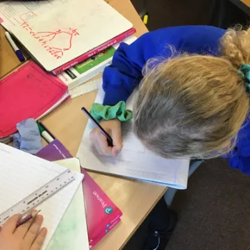 BB523B93-03F0-4C14-8D60-B4DD25B958C0