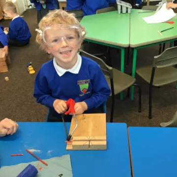 FC9E9D09-4DC7-4B9E-96AA-E49A877FA680