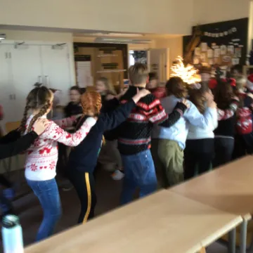 842329D4-0F16-4B13-A04E-438DE97643E4