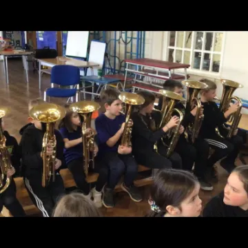 4D51C703-B639-4A36-BE96-C36C99F3D385