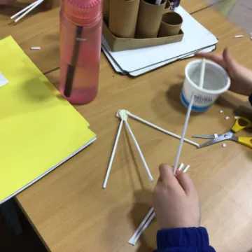 F1B7FF22-B544-4E99-B938-D45AD5F3A2E8