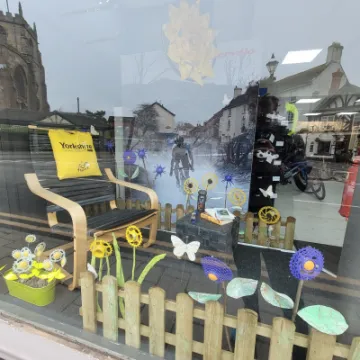 PAU Spring window