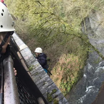 6835A547-1C1D-47F2-B80B-1A305BC1A95C