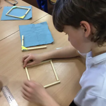 33496989-5B97-4CC9-985E-FF4293469886