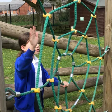 BDECAB23-5D66-4E75-B63E-329F31548A01