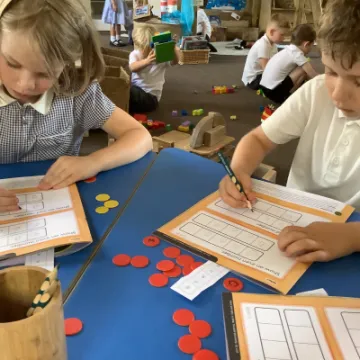 CDDEF864-6800-41F2-B9D2-A2445B527F0D