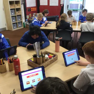 F76B5936-0C09-4A03-BC35-4B83B4263556