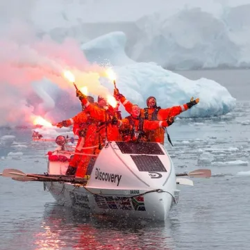 Arriving in Antarctica (003)