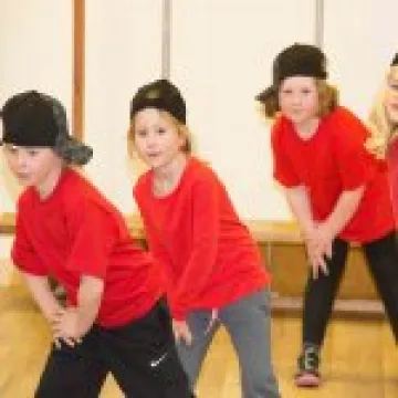 Dance Festival 33