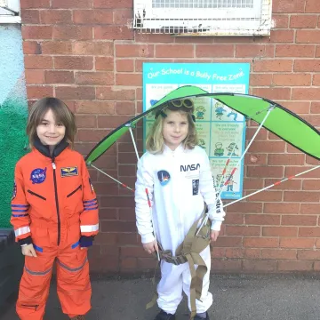 2cda9e61-Dce1-43c3-B744-E7825271d4d2