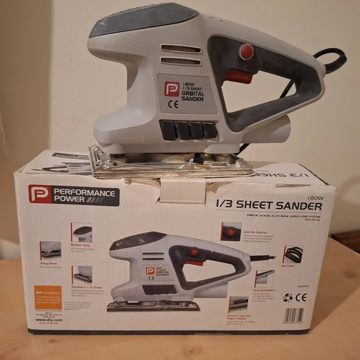 B & Q 1/3 Sheet Orbital sander &ndash; Items free to a good home!