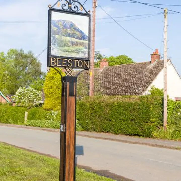 Cheshire &ndash; Besston Village Sign