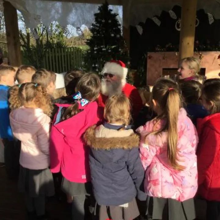 EF613152-5FB4-41E7-88CB-8C2C7C6FFDF4