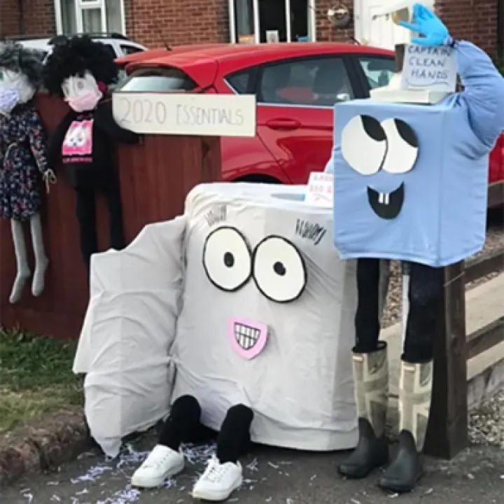 Image: 098 Susan Loftus_2020 Essentials 02