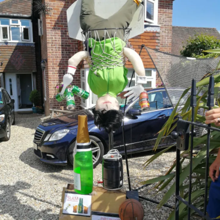 Image: 017 Caroline Bramley Slam Drunk 02