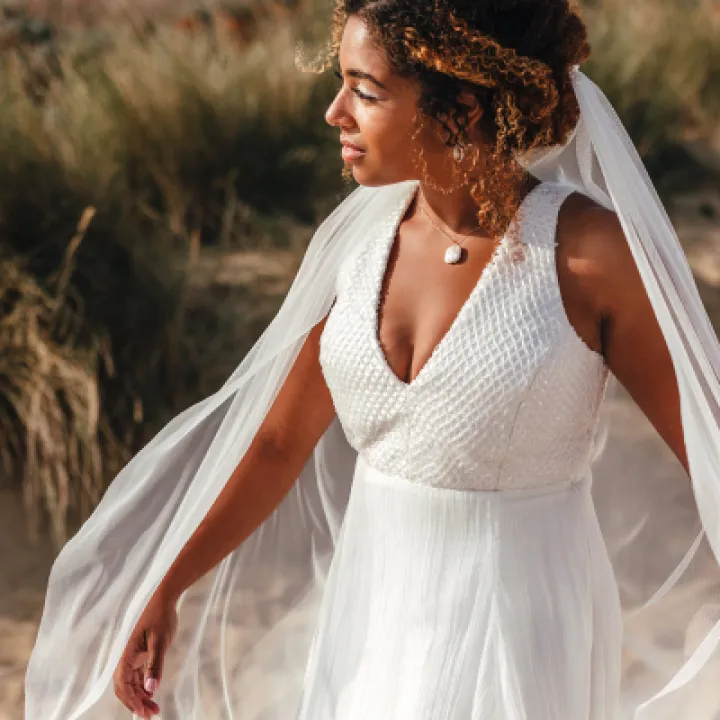 Long veil and mini dress L