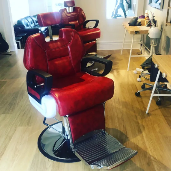 Yolo Barber Chair