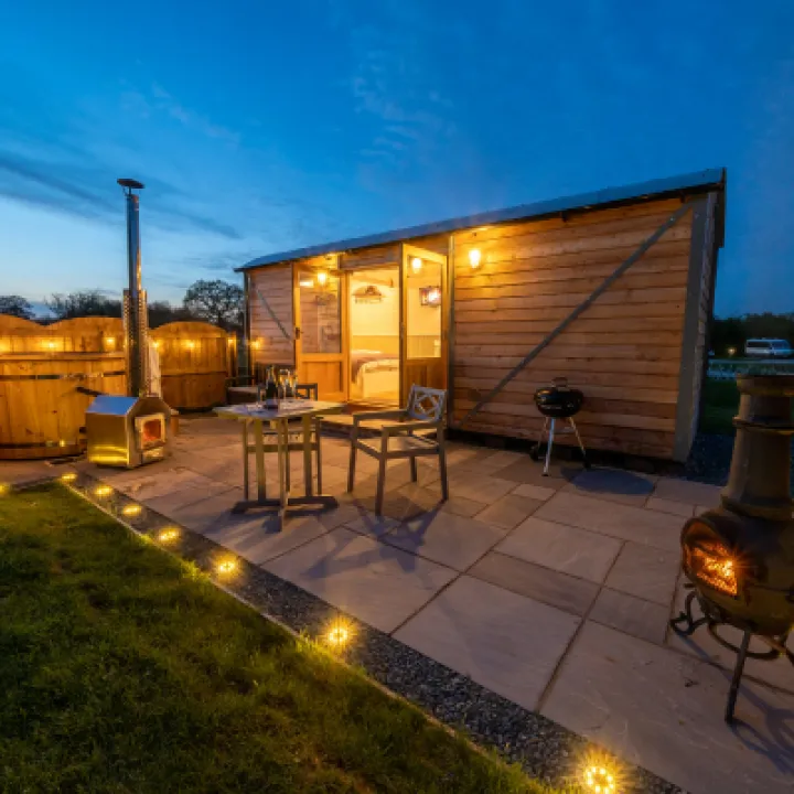 Overwater Luxury Glamping Hodnet Exterior 14