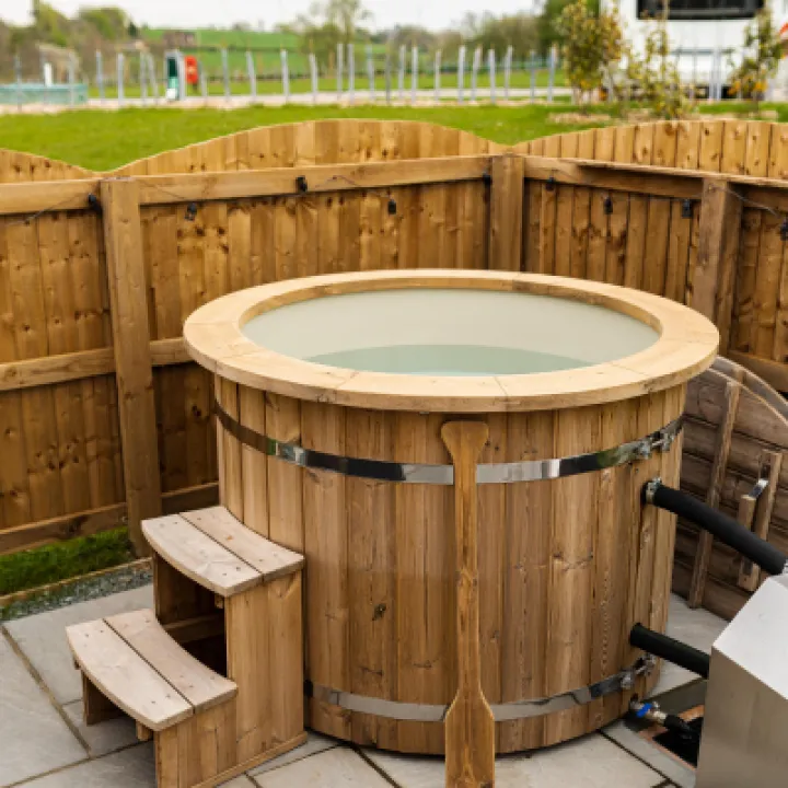 Overwater Luxury Glamping Wellington Hot Tub 4