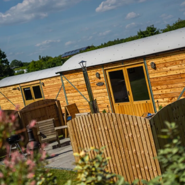Side Angle Glamping