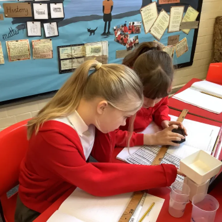 1E7B7FFE-3A8B-40CA-9B9D-4A80D069010B