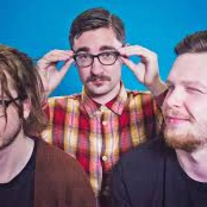 Alt j