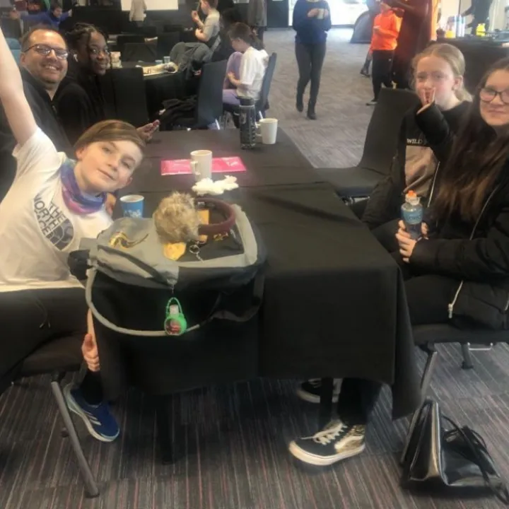 418381249_914098730038798_7157