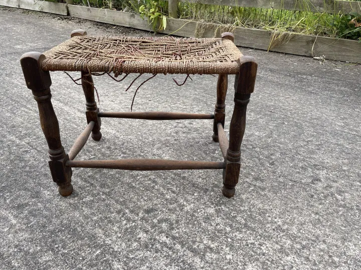Items for sale &ndash; Old Stool &pound;10