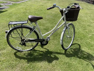 Items for sale
– Dawes Duchess ladies bike £45