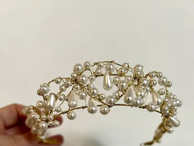 Items for sale
– Wedding Tiara – pearl and gold wire £35